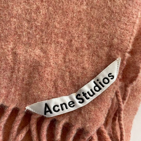 NWOT Acne Studios Oversized Wool Scarf in Pink Melange/Salmon - made in Italy - Picture 3 of 7